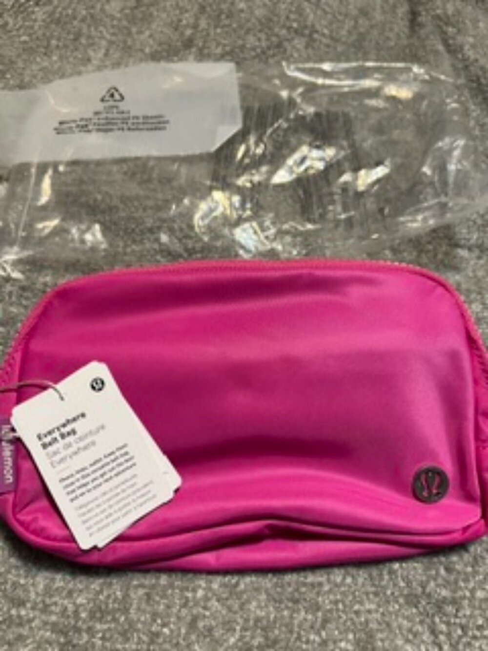 NWT Lululemon Everywhere Belt Bag in Flamingo Pink